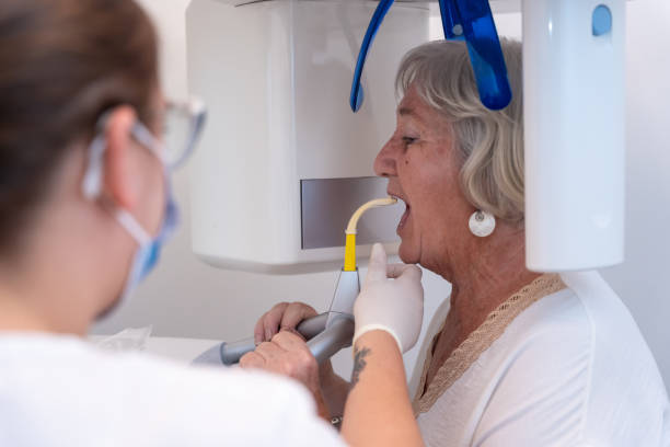 Best Pediatric Emergency Dentist in Ttapoisett Center, MA